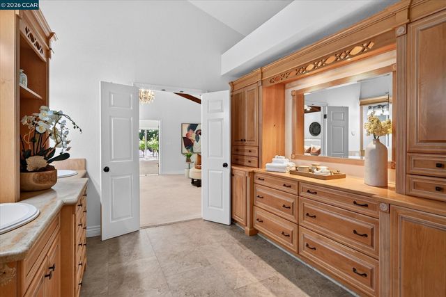 4211 Blackhawk Meadow Pl, Danville, CA 94506