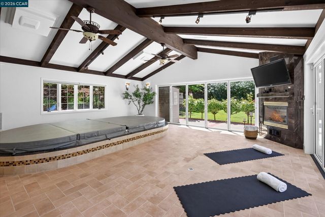 4211 Blackhawk Meadow Pl, Danville, CA 94506
