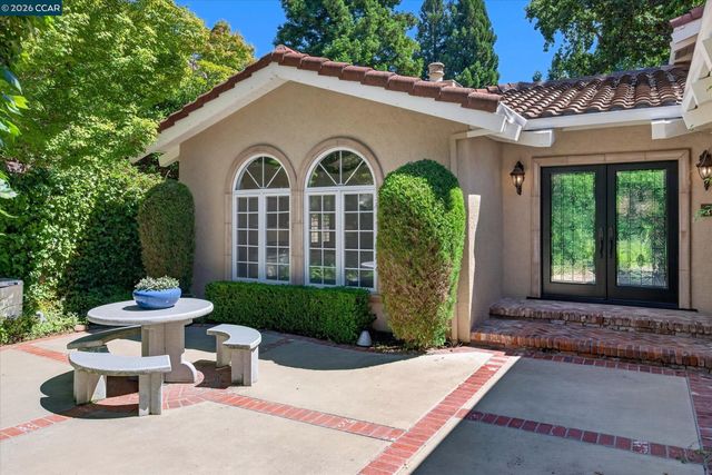 4211 Blackhawk Meadow Pl, Danville, CA 94506