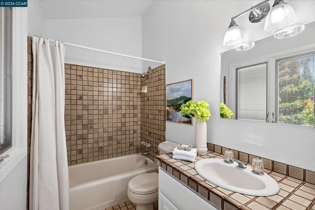 4211 Blackhawk Meadow Pl, Danville, CA 94506