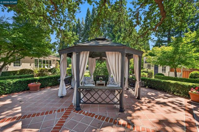 4211 Blackhawk Meadow Pl, Danville, CA 94506