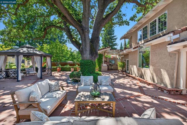 4211 Blackhawk Meadow Pl, Danville, CA 94506