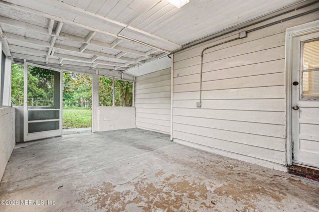 1933 GAMEWELL Road, Jacksonville, FL 32211