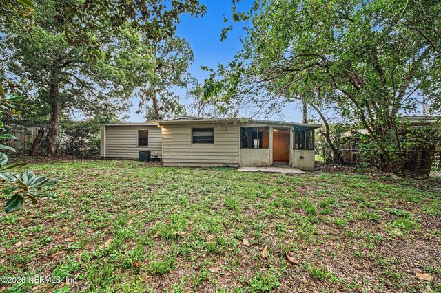 1933 GAMEWELL Road, Jacksonville, FL 32211