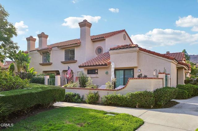 390 Country Club Drive B, Simi Valley, CA 93065