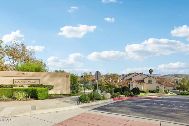 390 Country Club Drive B, Simi Valley, CA 93065