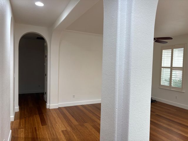 5648 John Runge St, Sacramento, CA 95835