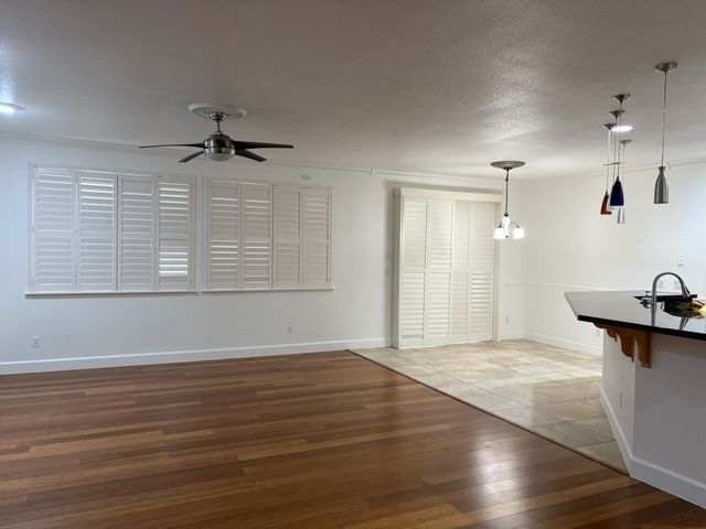 5648 John Runge St, Sacramento, CA 95835