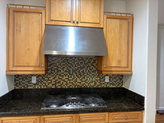 5648 John Runge St, Sacramento, CA 95835