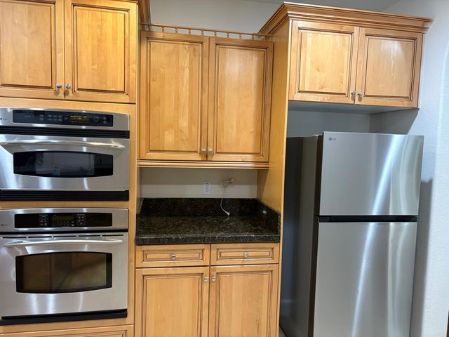 5648 John Runge St, Sacramento, CA 95835