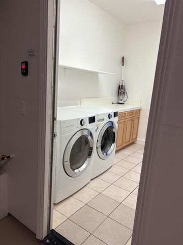 5648 John Runge St, Sacramento, CA 95835