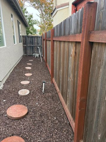 5648 John Runge St, Sacramento, CA 95835