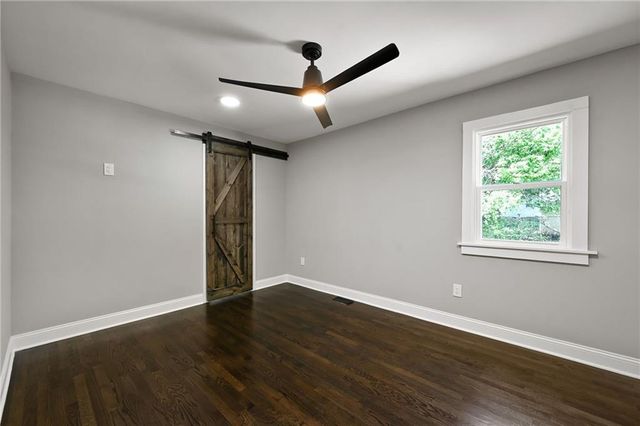 4312 S James Street, Independence, MO 64055