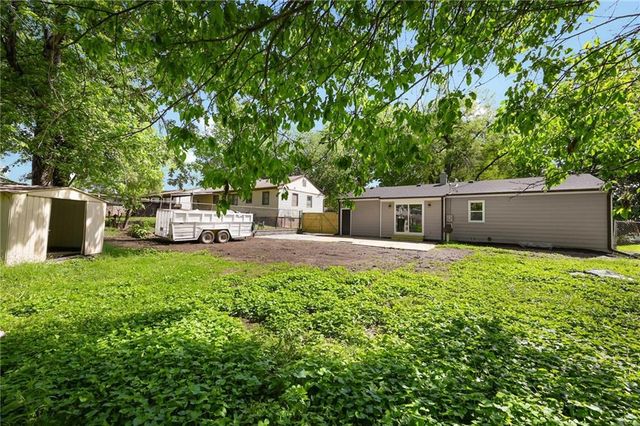 4312 S James Street, Independence, MO 64055