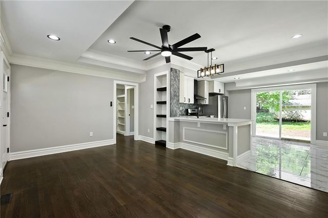 4312 S James Street, Independence, MO 64055