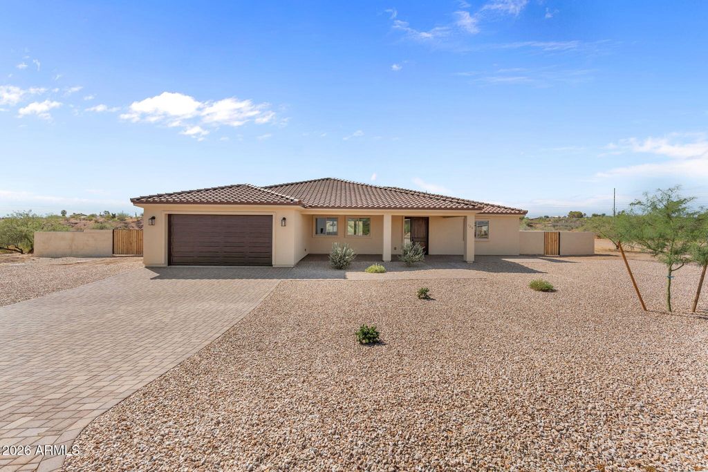 125 IRONWOOD Place, Wickenburg, AZ 85390 — exterior