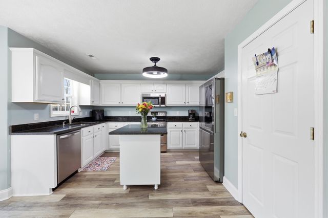 803 Golden Eagle Dr., Conway, SC 29527