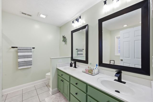 803 Golden Eagle Dr., Conway, SC 29527