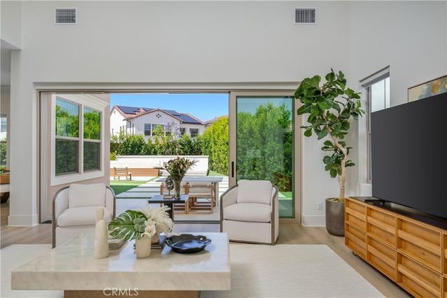 132 Drumbeat, Irvine, CA 92618