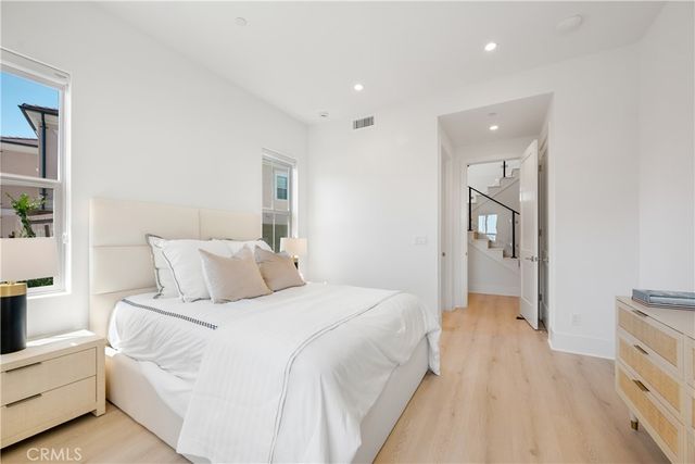 132 Drumbeat, Irvine, CA 92618