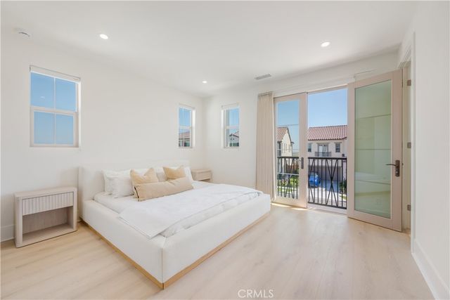 132 Drumbeat, Irvine, CA 92618