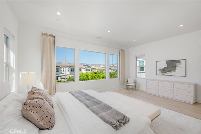 132 Drumbeat, Irvine, CA 92618