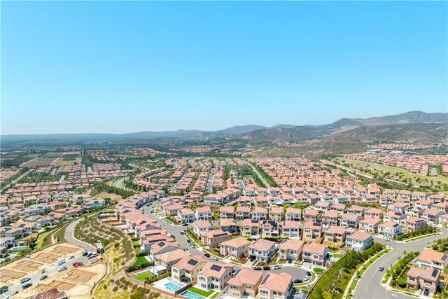 132 Drumbeat, Irvine, CA 92618
