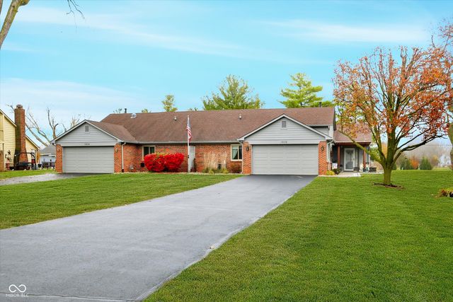 1836 Crystal Bay East Drive, Plainfield, IN 46168