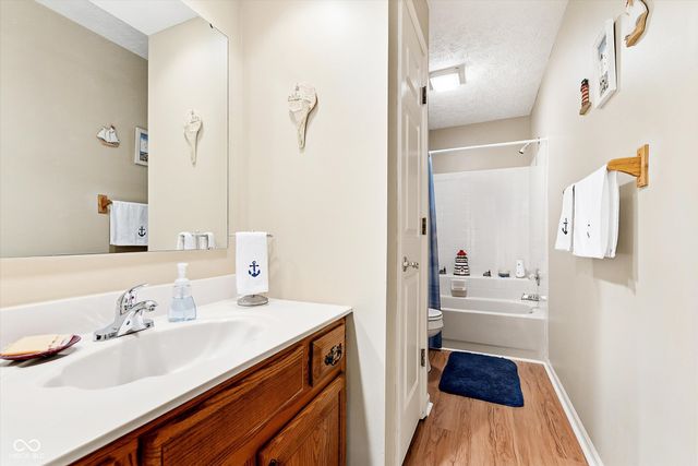 1836 Crystal Bay East Drive, Plainfield, IN 46168