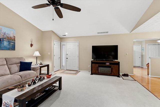 1836 Crystal Bay East Drive, Plainfield, IN 46168