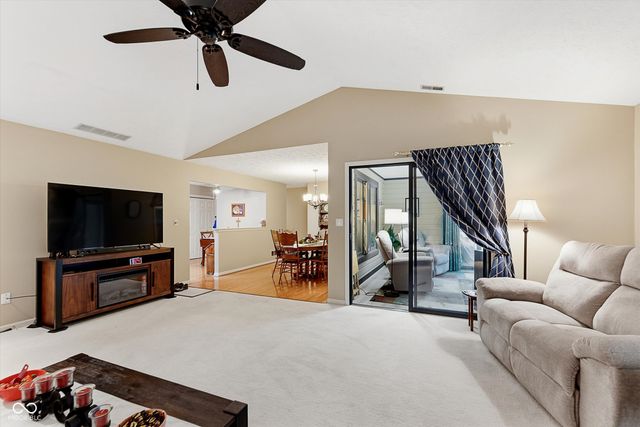 1836 Crystal Bay East Drive, Plainfield, IN 46168