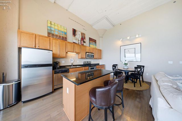 401 W Shoreline Dr Unit 267, Sandusky, OH 44870