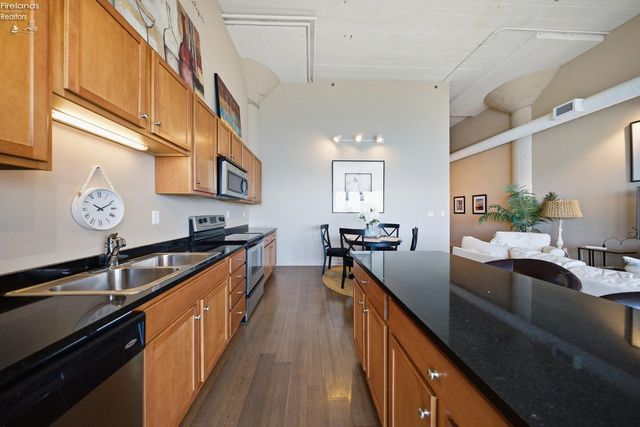 401 W Shoreline Dr Unit 267, Sandusky, OH 44870