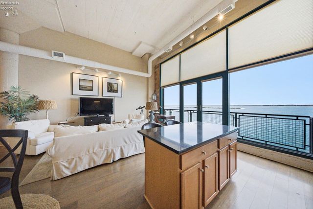 401 W Shoreline Dr Unit 267, Sandusky, OH 44870