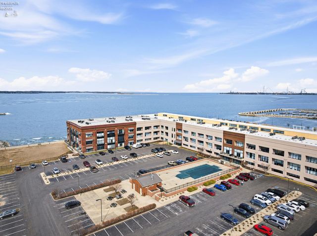 401 W Shoreline Dr Unit 267, Sandusky, OH 44870