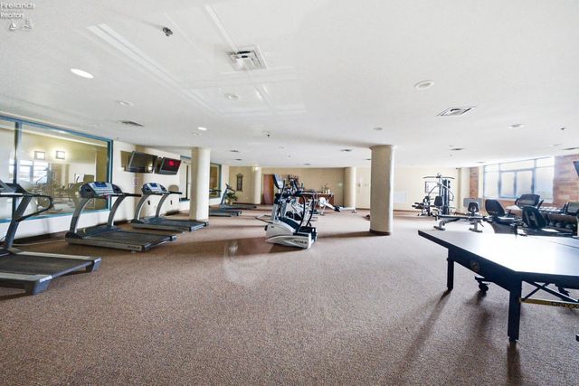 401 W Shoreline Dr Unit 267, Sandusky, OH 44870