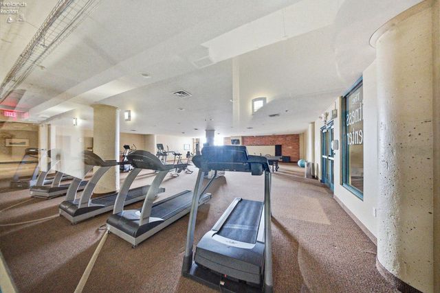 401 W Shoreline Dr Unit 267, Sandusky, OH 44870