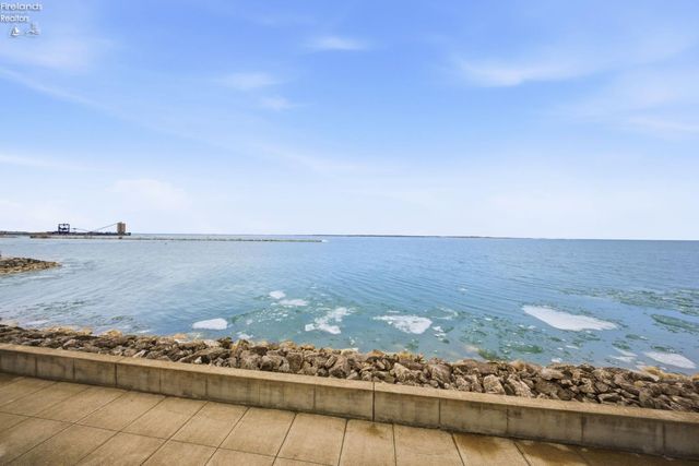 401 W Shoreline Dr Unit 267, Sandusky, OH 44870