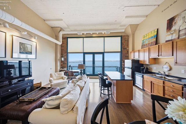 401 W Shoreline Dr Unit 267, Sandusky, OH 44870