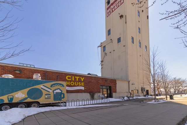 190 Elm Street, Saint Paul, MN 55102