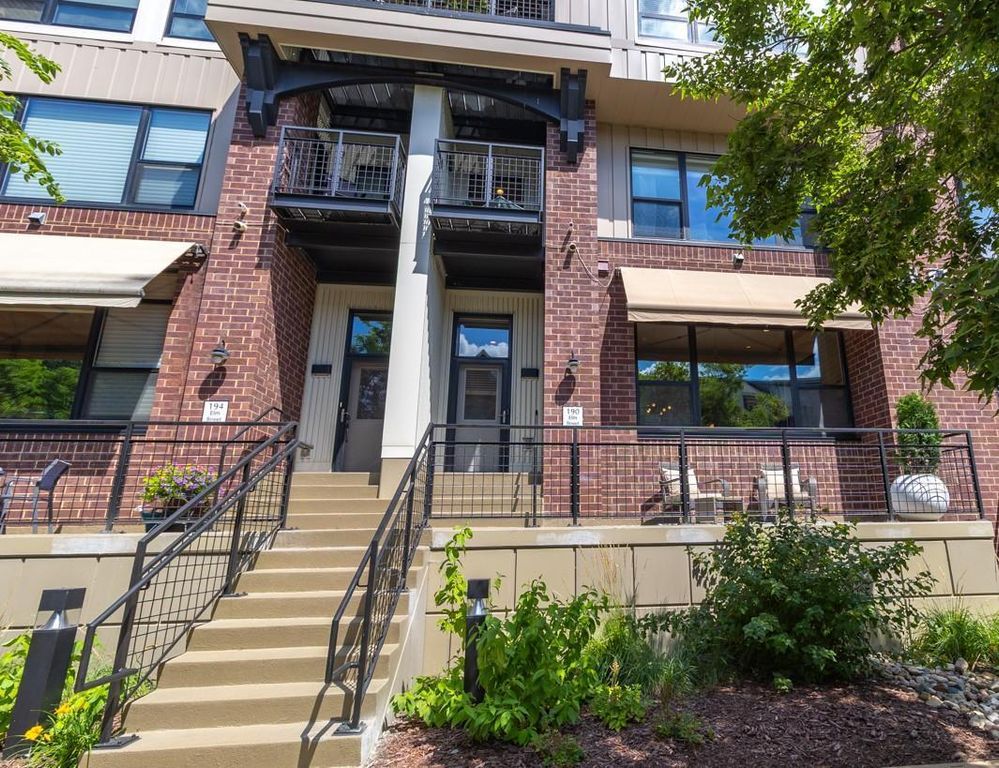 190 Elm Street, Saint Paul, MN 55102