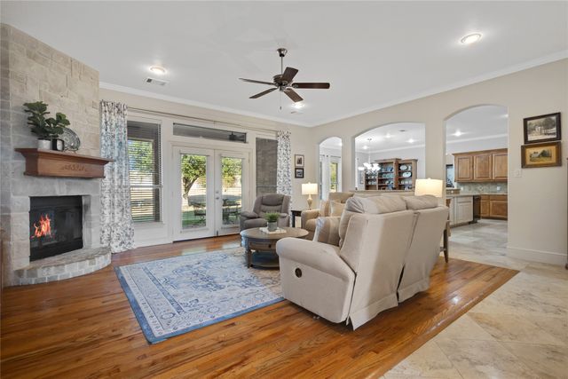 7701 Oak Creek Lane, Denton, TX 76208