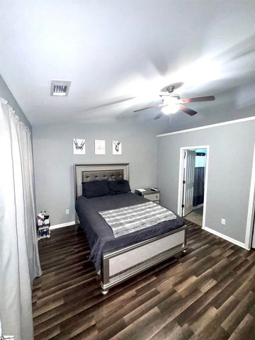 231 Garfield Lane, Simpsonville, SC 29681