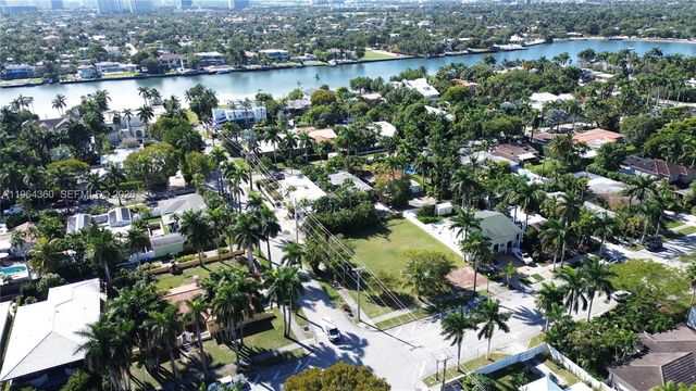 1000 Harrison Street, Hollywood, FL 33019