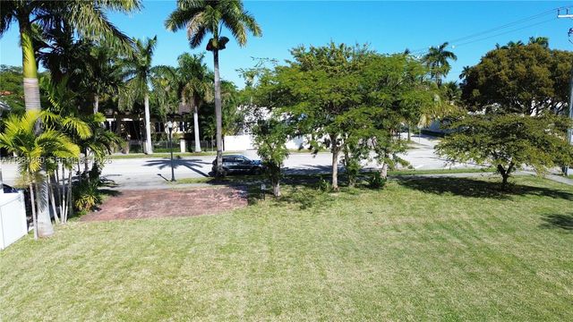 1000 Harrison Street, Hollywood, FL 33019