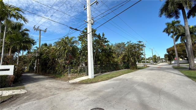 1000 Harrison Street, Hollywood, FL 33019