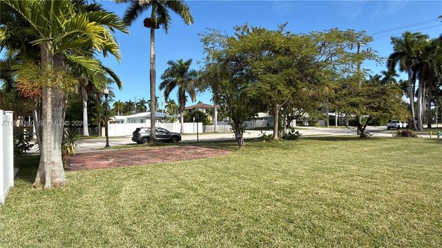 1000 Harrison Street, Hollywood, FL 33019