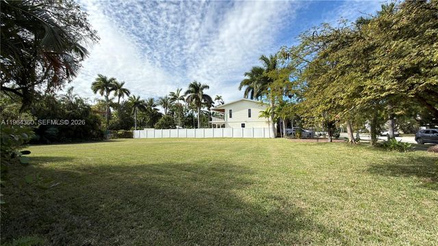 1000 Harrison Street, Hollywood, FL 33019