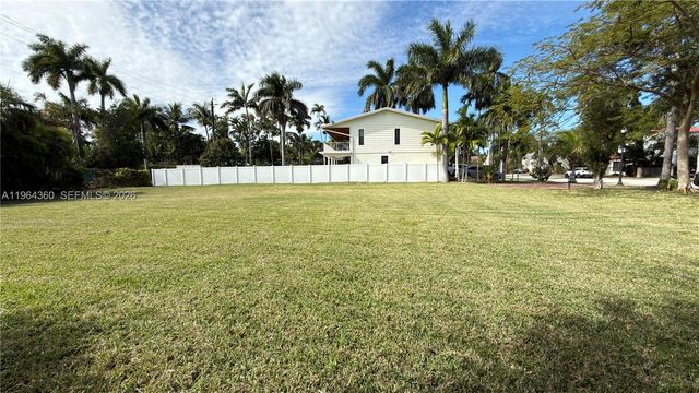 1000 Harrison Street, Hollywood, FL 33019