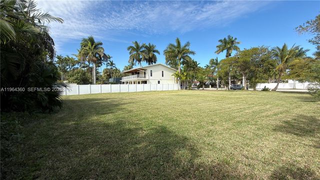 1000 Harrison Street, Hollywood, FL 33019
